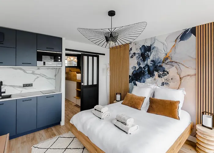 Studio Vue Mer Avec Terrasse Et Acces Plage