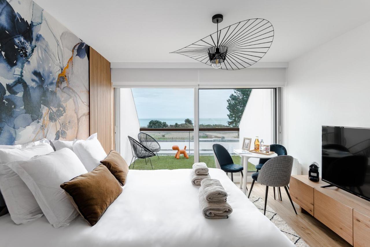 Vue Avec Terrasse Et Acces Appartement *
